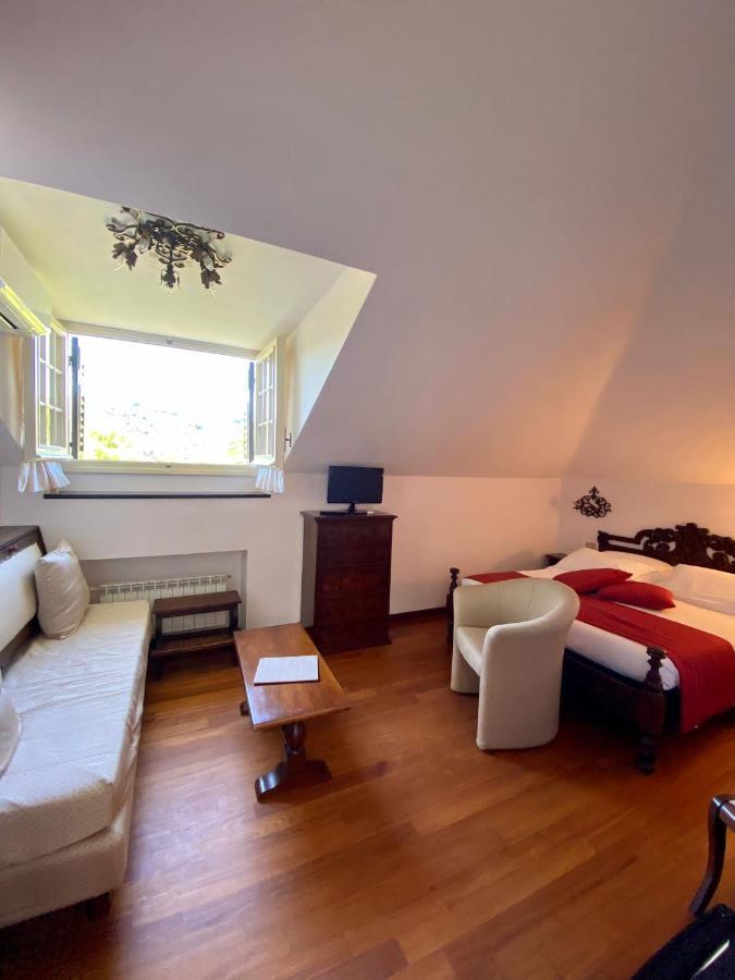 Hotel Punta Est Finale Ligure Zewnętrze zdjęcie