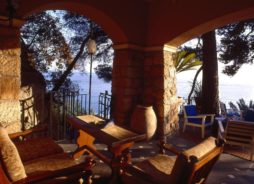 Hotel Punta Est Finale Ligure Zewnętrze zdjęcie