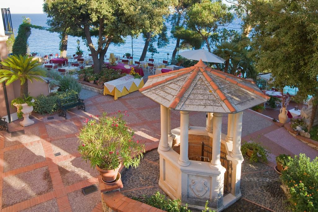 Hotel Punta Est Finale Ligure Zewnętrze zdjęcie