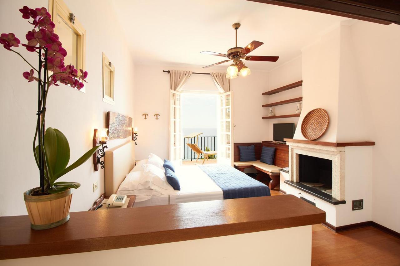 Hotel Punta Est Finale Ligure Zewnętrze zdjęcie